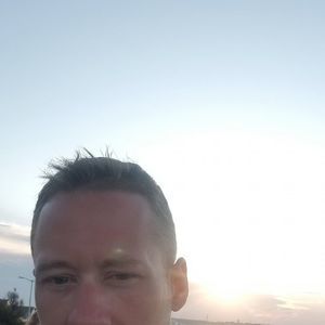 Meet your Posher, Dustin